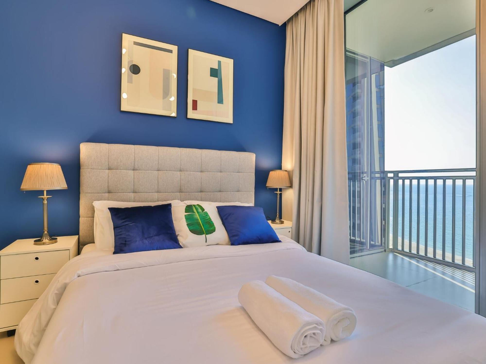 Luxurious Apartments Dubai Marina Views Pool Gym By Sojo Stay Exterior foto